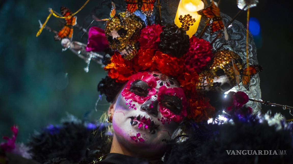 $!Una mujer disfrazada de Catrina Ciudad de México.