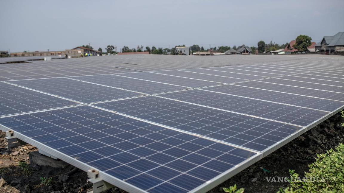 $!Un campo de paneles solares propiedad de Nuru en Goma, República Democrática del Congo