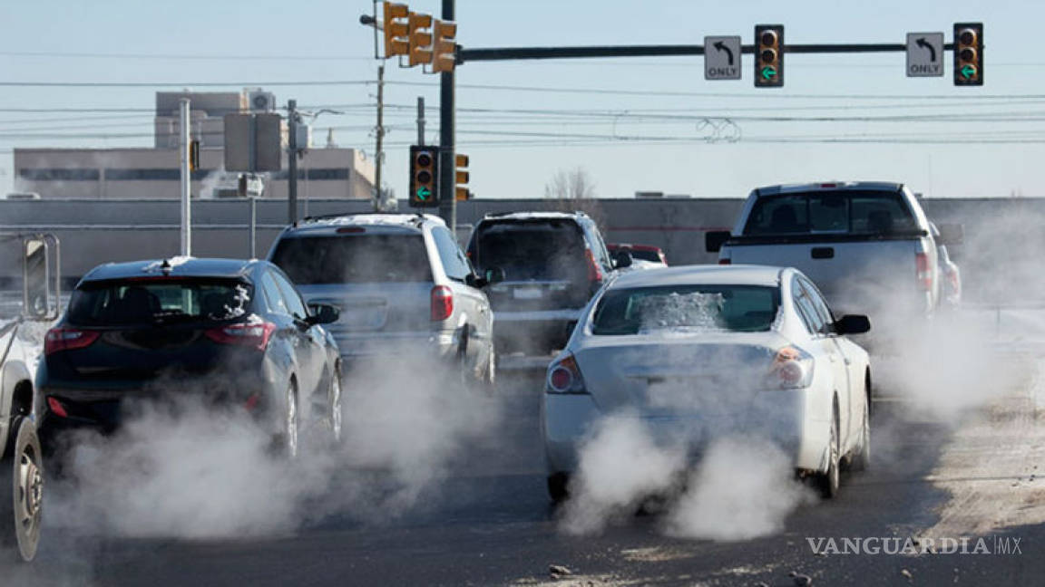 Trump suspende las normas ambientales para autos impuestas por Obama