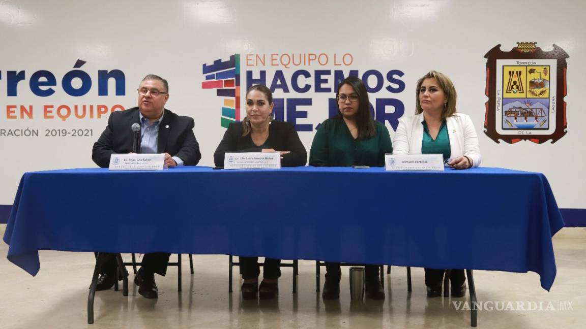 Escuelas de Torreón participarán en la conmemoración del Día de la Bandera