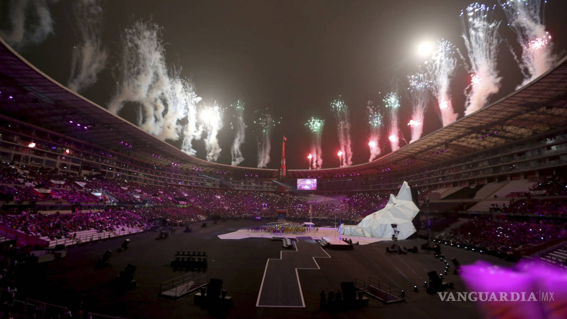 ¡Se enciende el pebetero! Con una vistosa inauguración y la voz de Luis Fonsi, arrancan los Juegos Panamericanos Lima 2019
