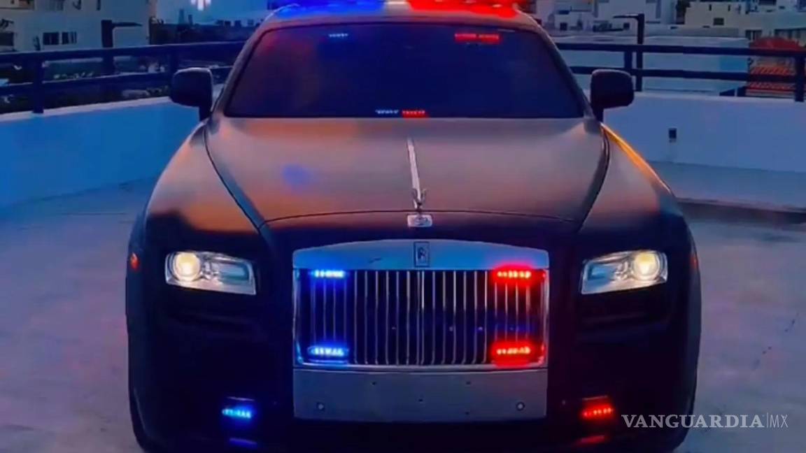 Estrenan en Miami Beach patrullas Rolls-Royce; buscan atraer a nuevos reclutas