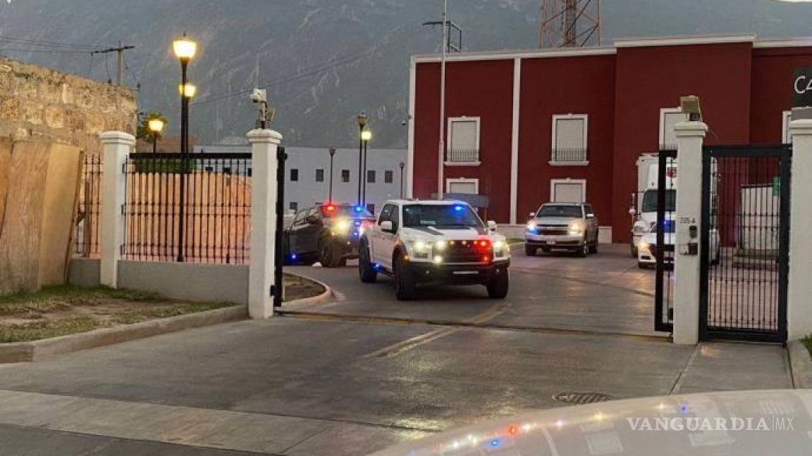 $!Personal de la Fiscalía Especializada Antisecuestros ejecutó las órdenes de aprehensión en contra de los policías en activo