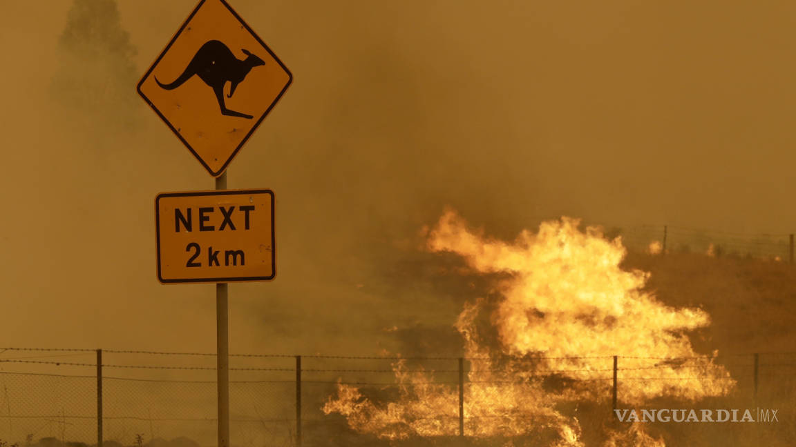 Amenazan llamas capital australiana