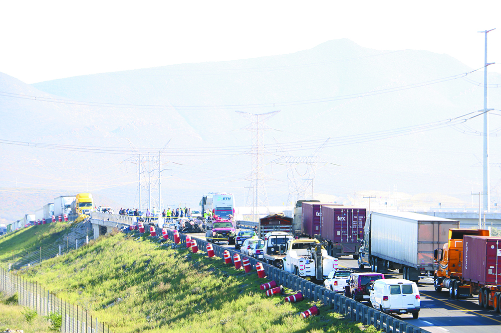 $!Muere joven familia en carreterazo en Saltillo