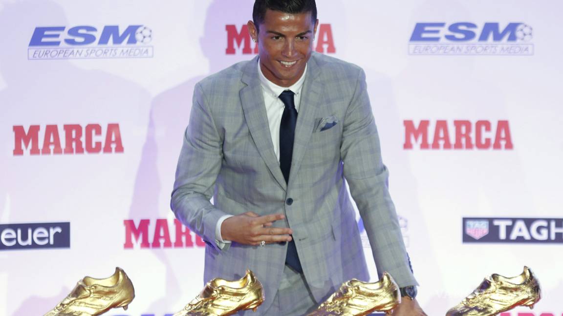 $!Cristiano Ronaldo hace historia, recibe su cuarta Bota de Oro