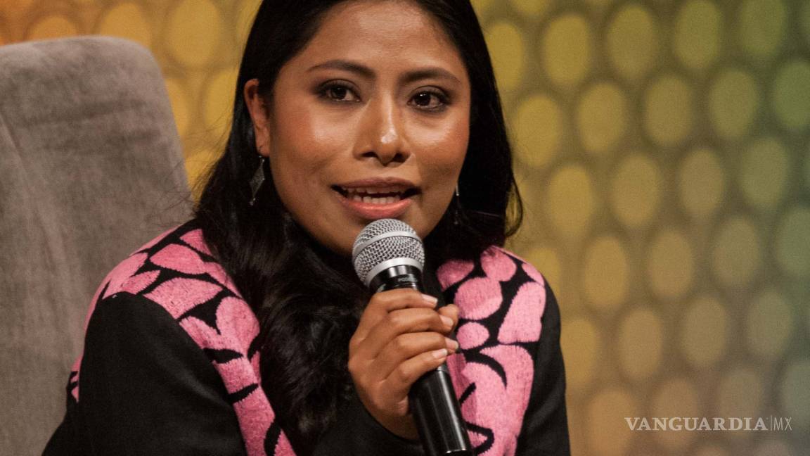 Yalitza Aparicio pide investigación a fondo en caso Ayotzinapa