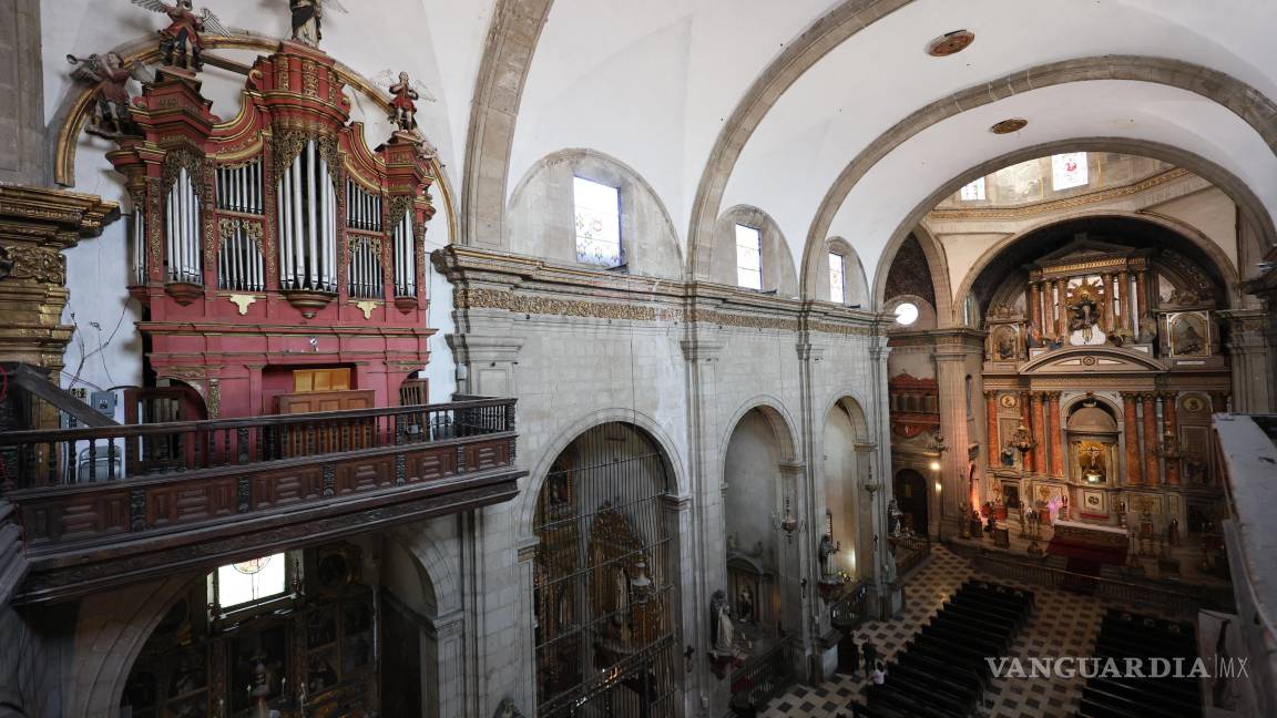 $!En la imagen, el interior de la iglesia de Santo Domingo, en la Ciudad de México, el 27 de enero de 2026.