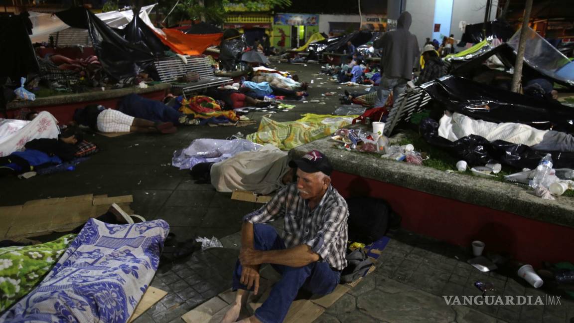 Mil 699 migrantes de la caravana piden asilo a México