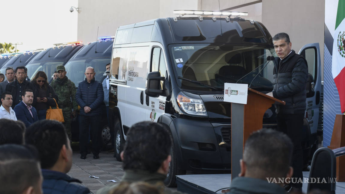 Gobierno de Coahuila entrega a policías y Fiscalía vehículos tácticos y equipados