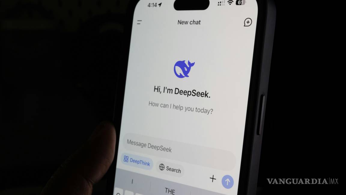 DeepSeek:La Inteligencia Artificial en la Guerra Fría digital