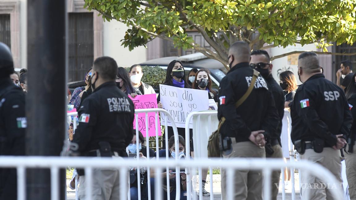 $!Mujeres se manifiestan por Claudia y las 22 muertas más de Coahuila