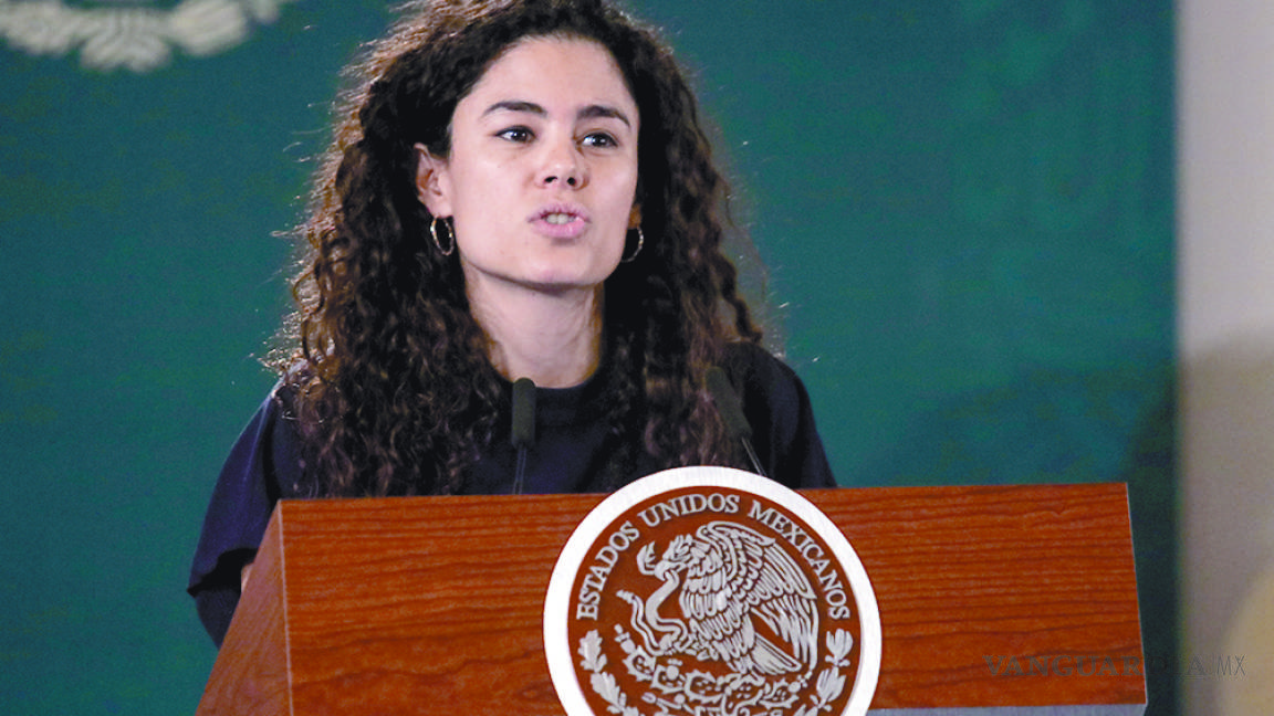 Mayor alza salarial en 44 años: Luisa Alcalde
