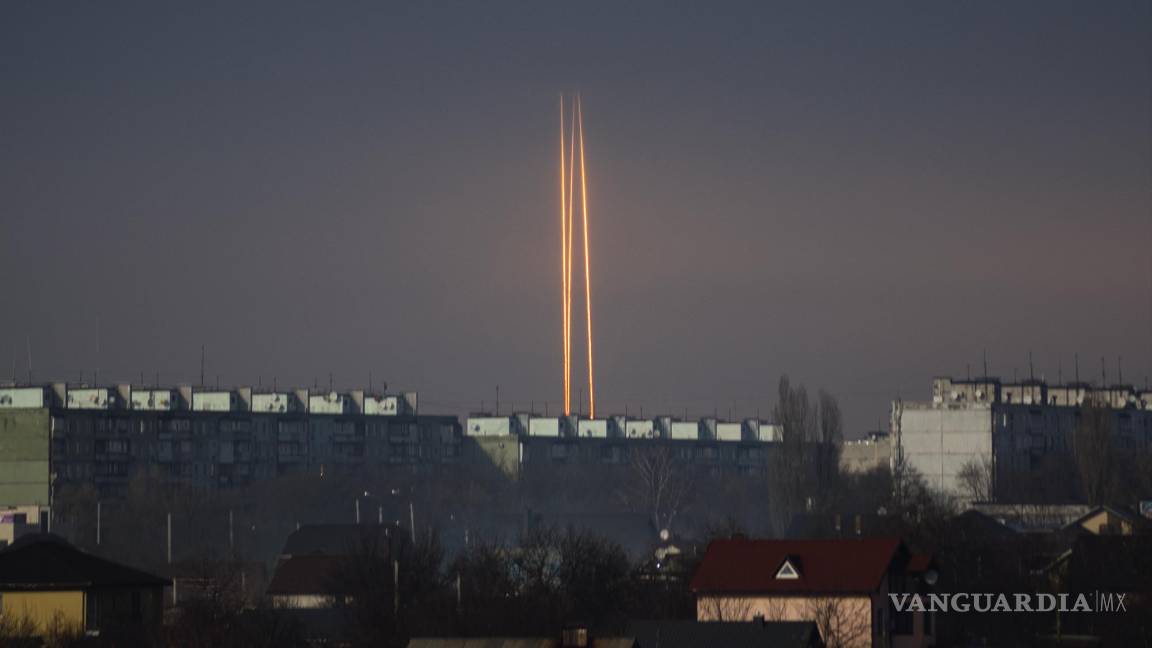 Ataque de misiles rusos golpea ciudades de toda Ucrania