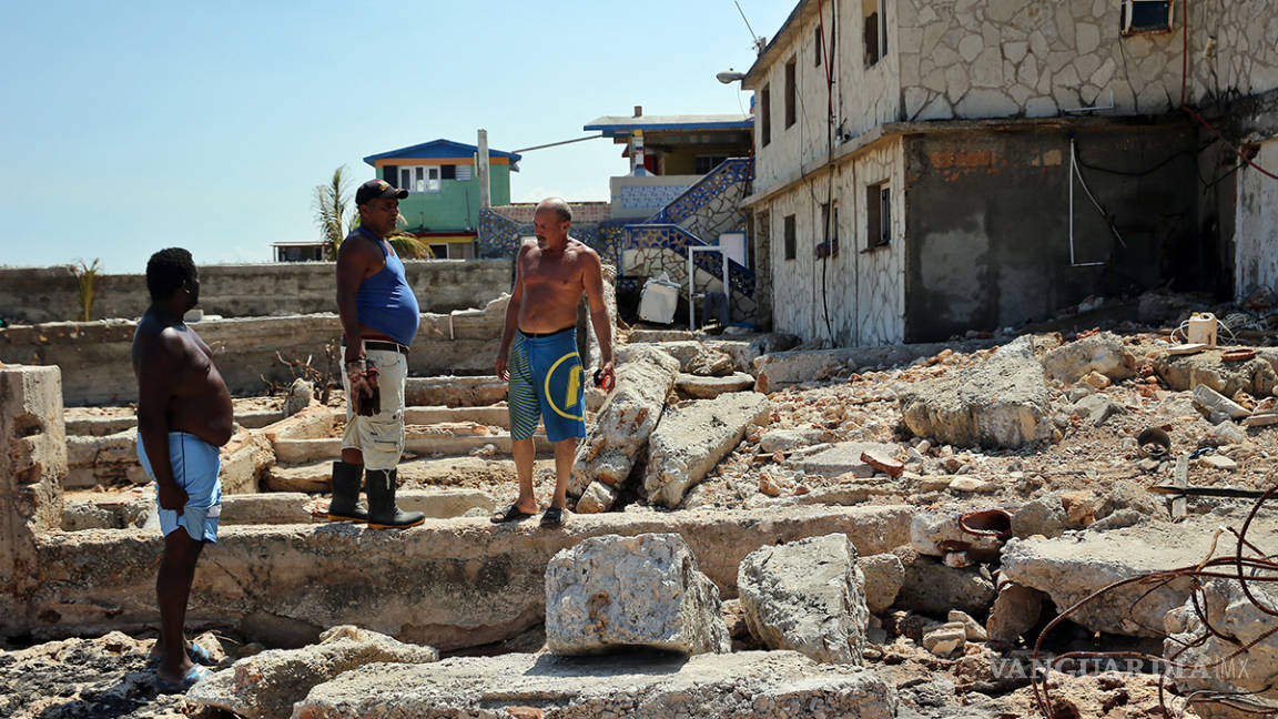 El director ejecutivo del PMA comprueba en Cuba situación tras huracán Irma