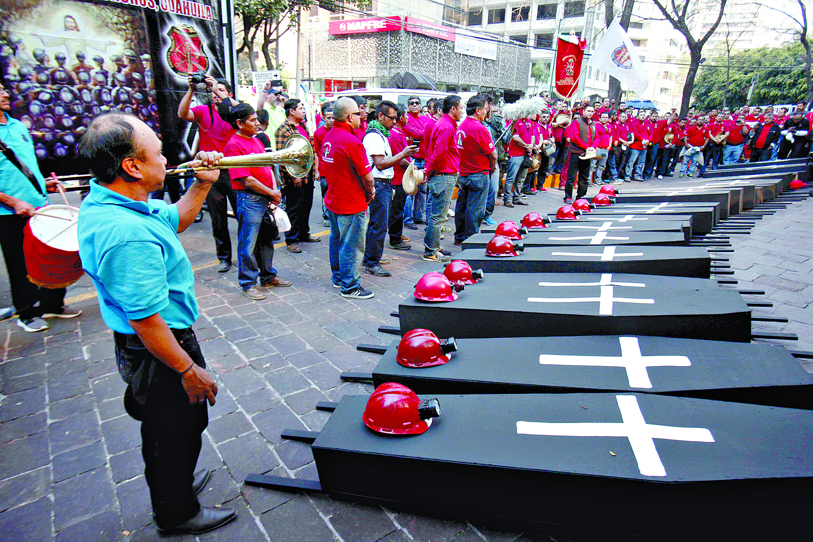 $!Aseguran que tragedia de Pasta de Conchos, que dejó 65 mineros muertos en 2006, pudo haberse evitado