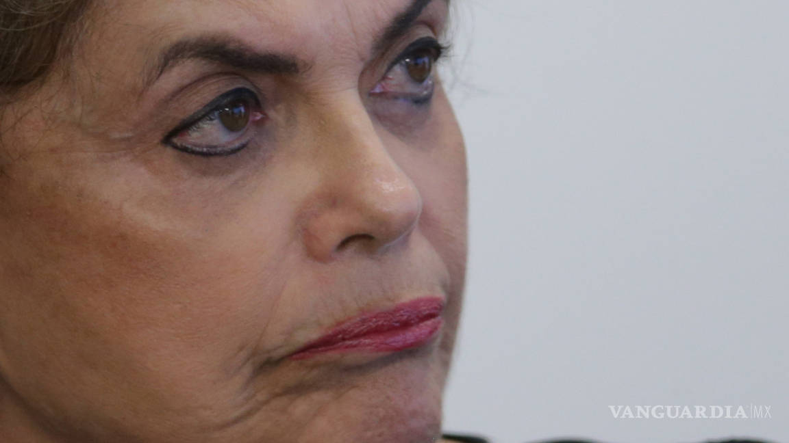 Corte rechaza petición para frenar juicio político a Rousseff