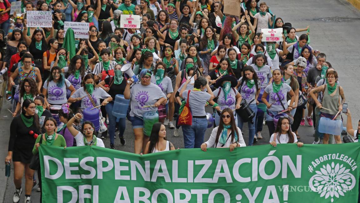 La marea verde se extiende a los estados de México por un aborto legal, seguro y gratuito