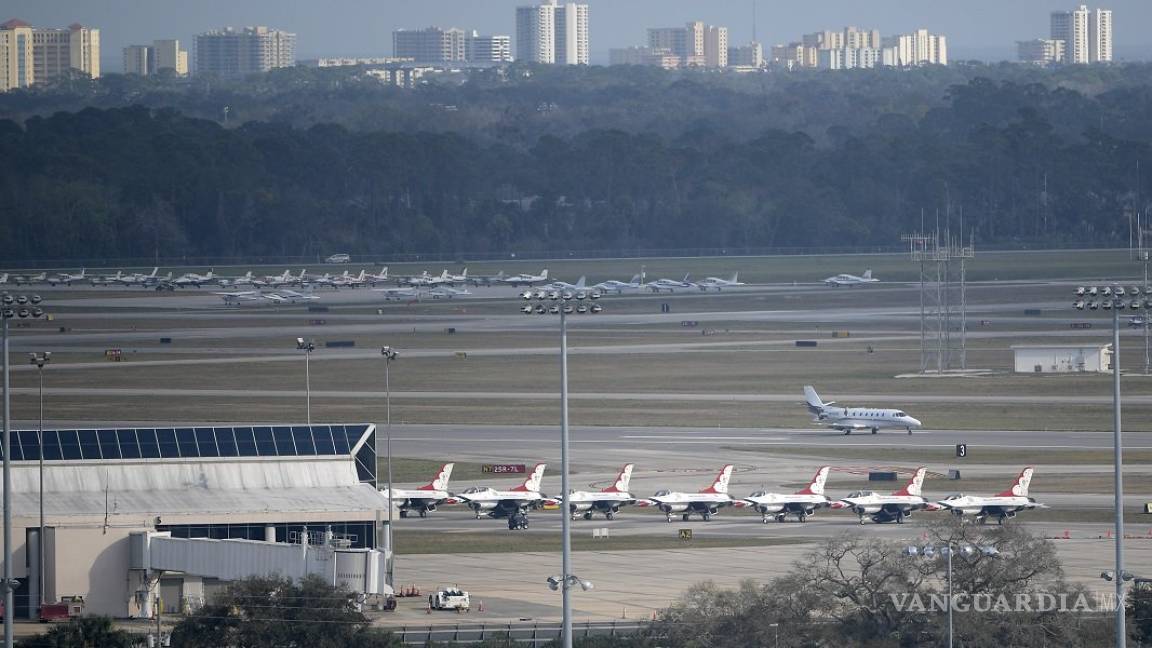 Desalojan aeropuerto de Florida por amenazante... frasco de loción