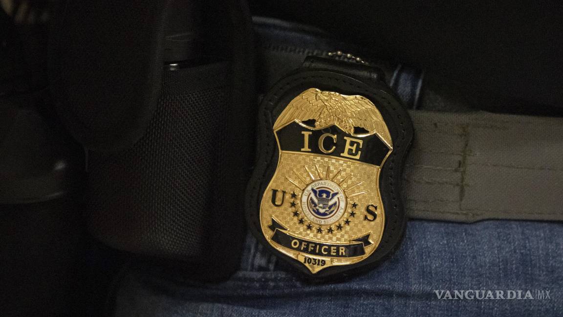 $!Los agentes del ICE están realizando redadas en zonas acostumbradas por mexicanos.