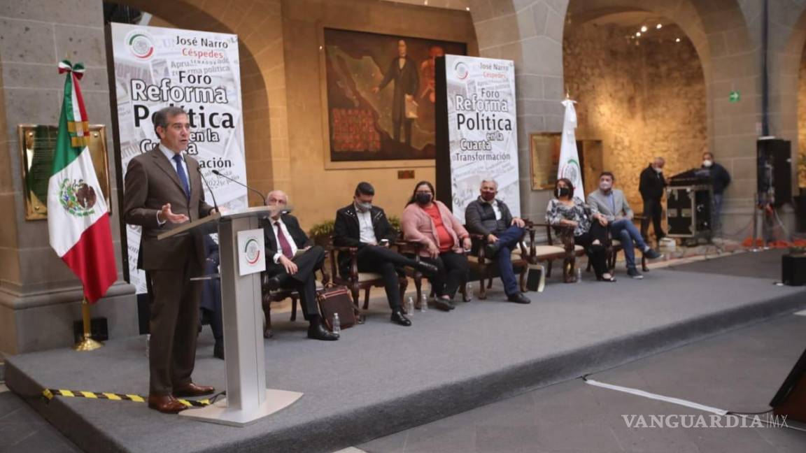 Ante senadores, defiende Córdova autonomía del INE
