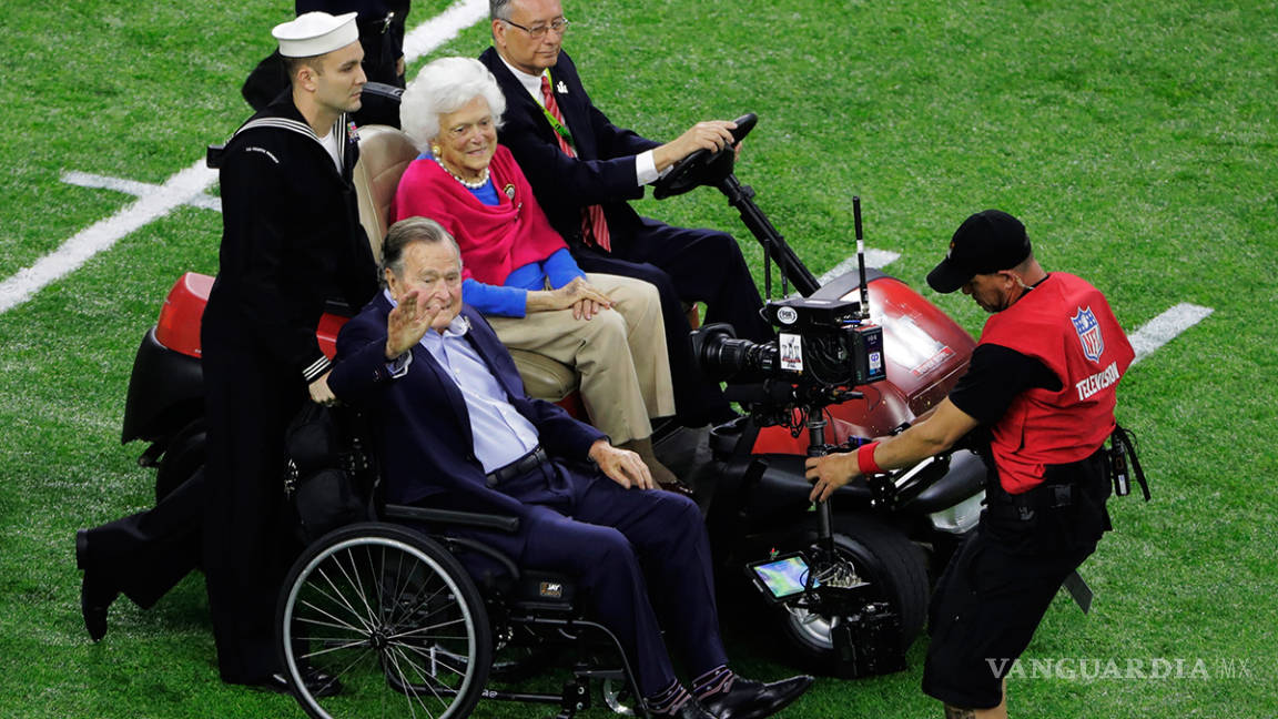 George Bush hizo el volado en el Super Bowl LI