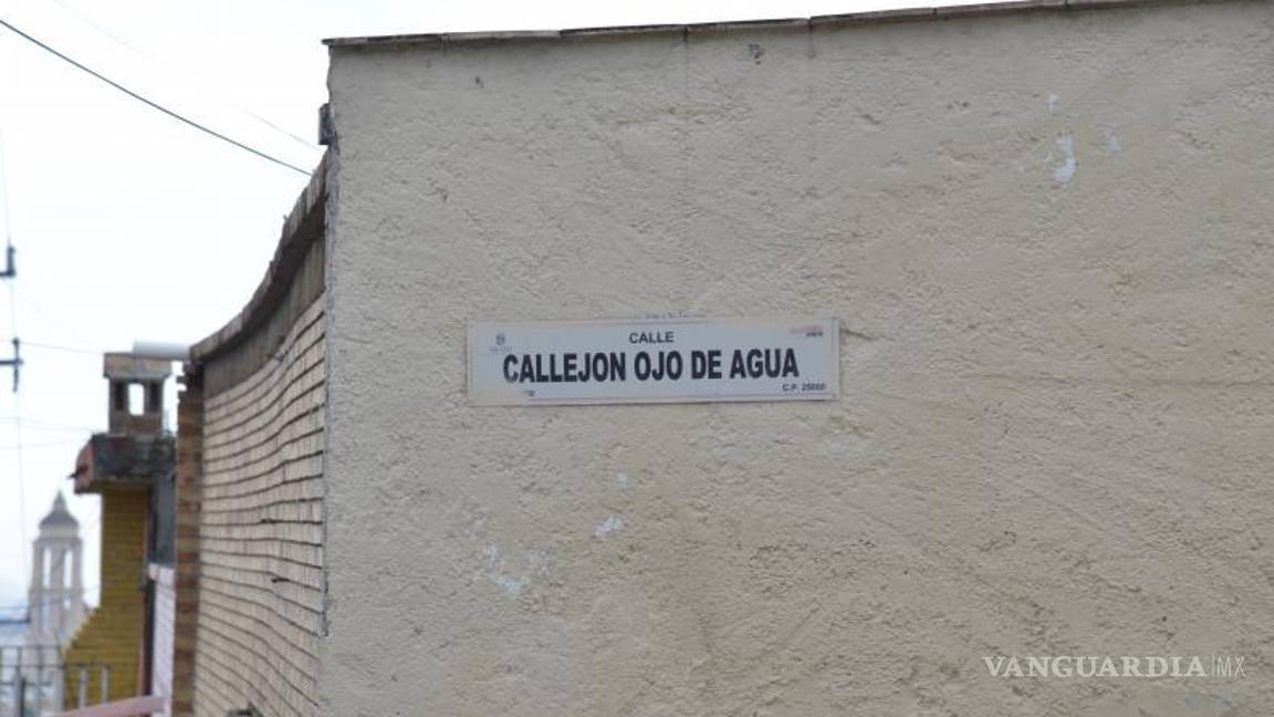 $!El enorme bache se encuentra en el callejón Ojo de Agua.