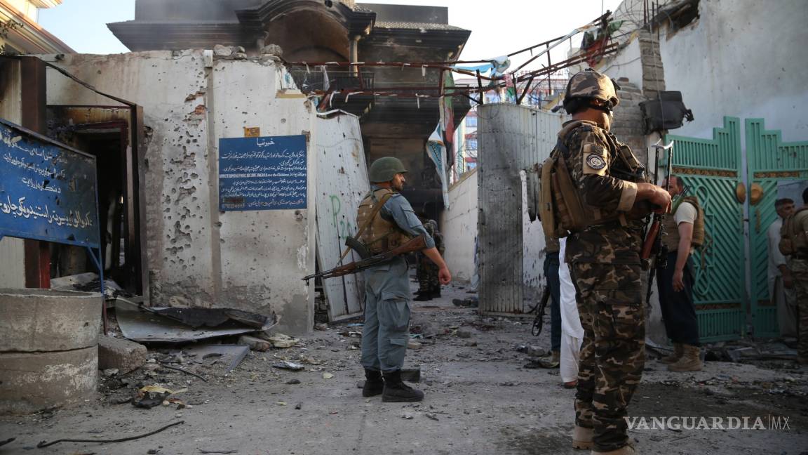 Ataque suicida deja 15 muertos en Afganistán