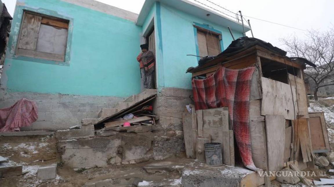 $!Viviendas de autoconstrucción en el ejido Rincón de los Pastores no lograron contener las bajas temperaturas, dejando a sus habitantes expuestos al intenso frío.