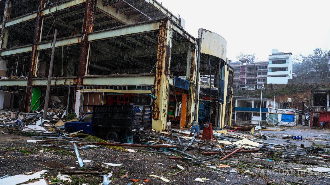$!Fotografía de edificaciones afectadas por el paso del huracán Otis en el balneario de Acapulco, en el estado de Guerrero, México.