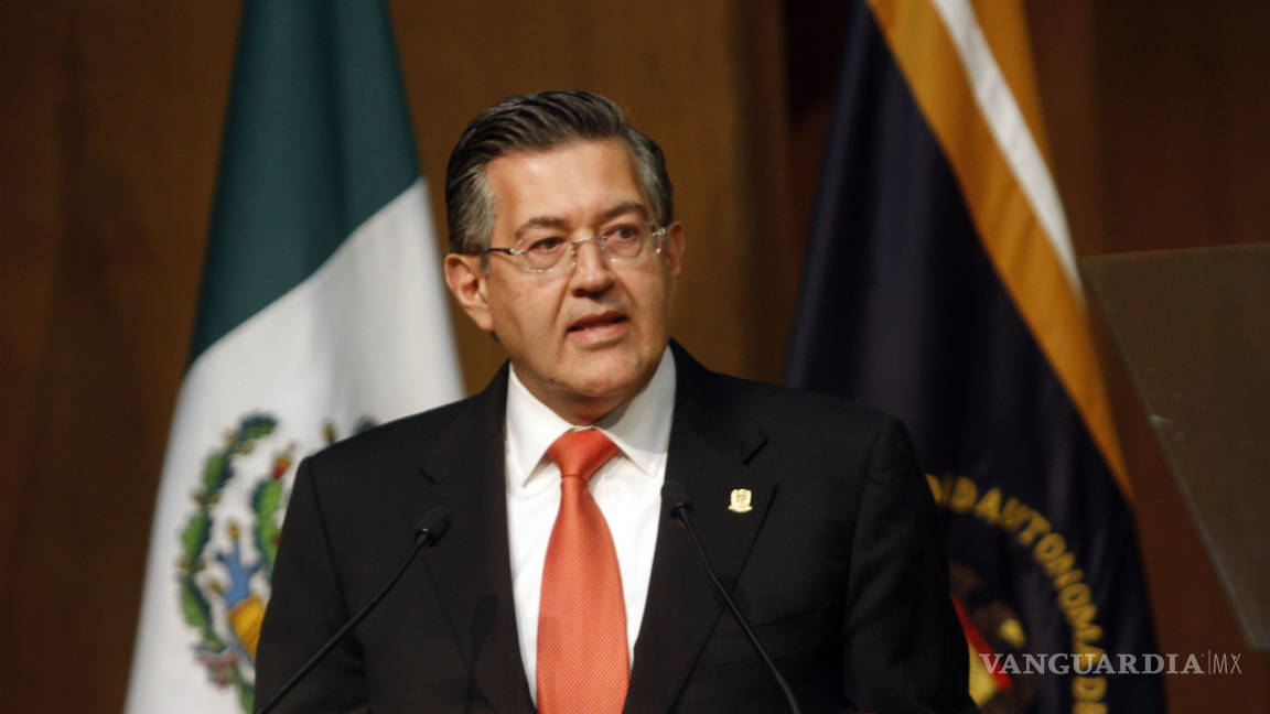 Arrancan renuncias en Coahuila; hoy lo hará Blas Flores rector de la UAdeC