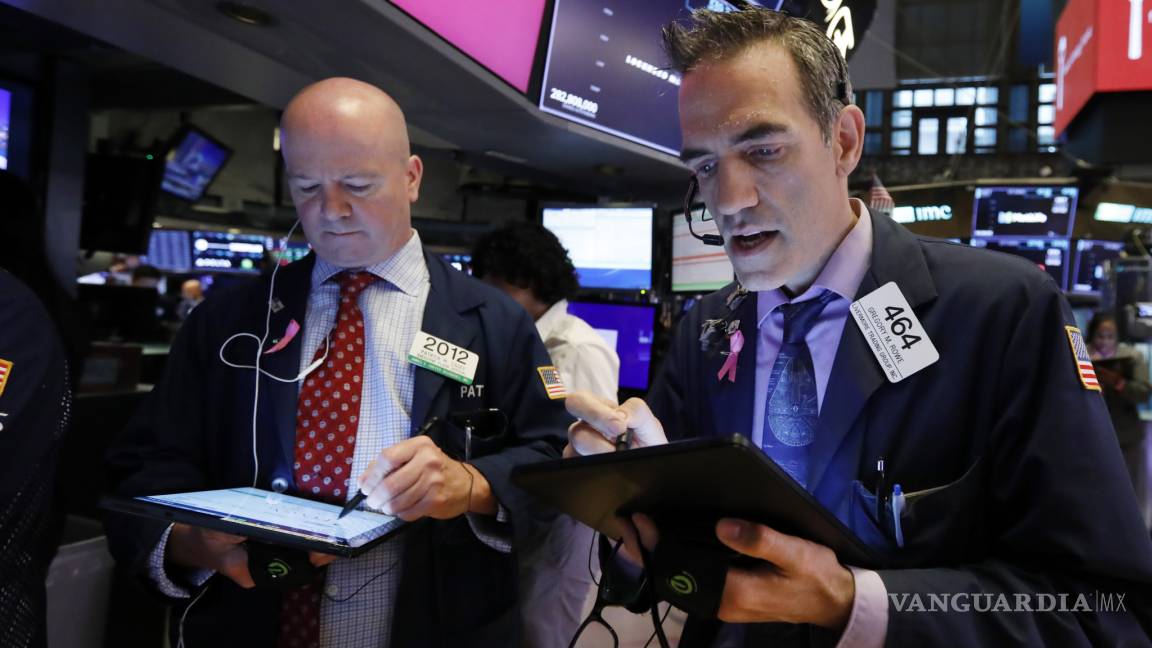 Wall Street cierra su mejor semana del año; Dow Jones gana 1.02% y el S&amp;P 500 avanzó 1.05%
