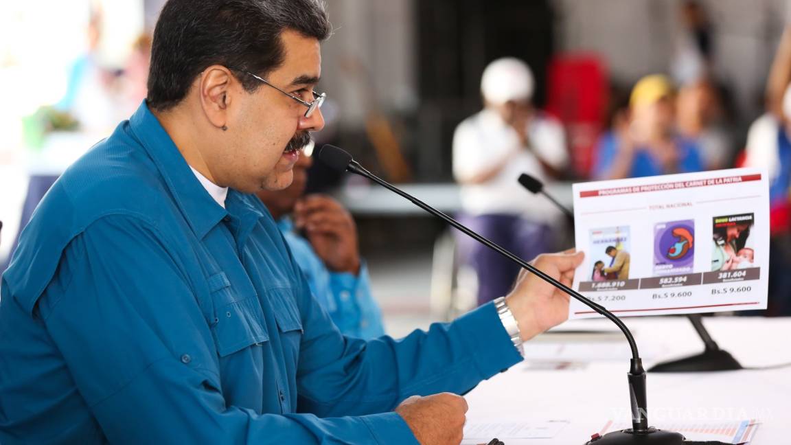 Maduro ordena 'revisar' las relaciones diplomáticas con EU
