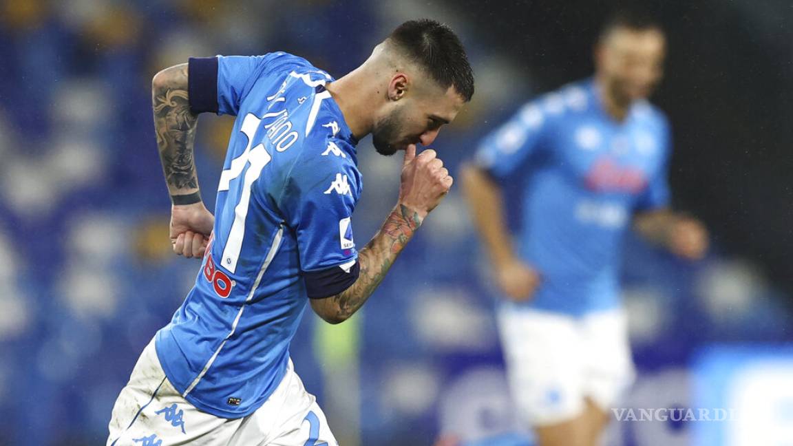 Napoli escala posiciones tras victoria al Parma
