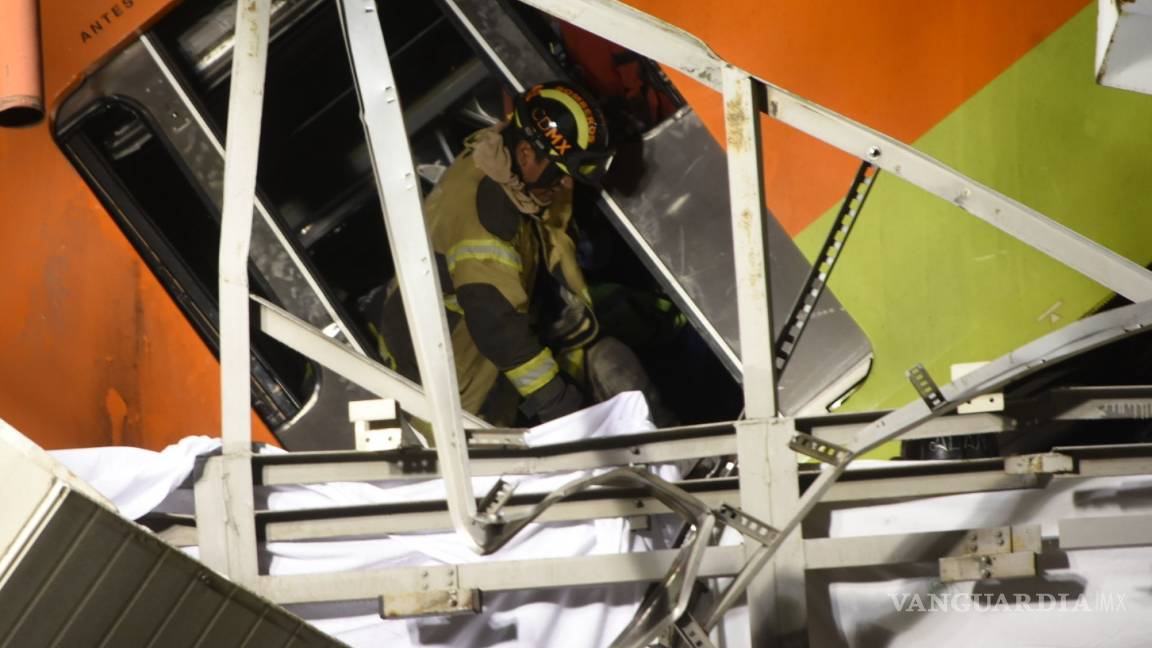 $!Imágenes del desplome en el metro en CDMX