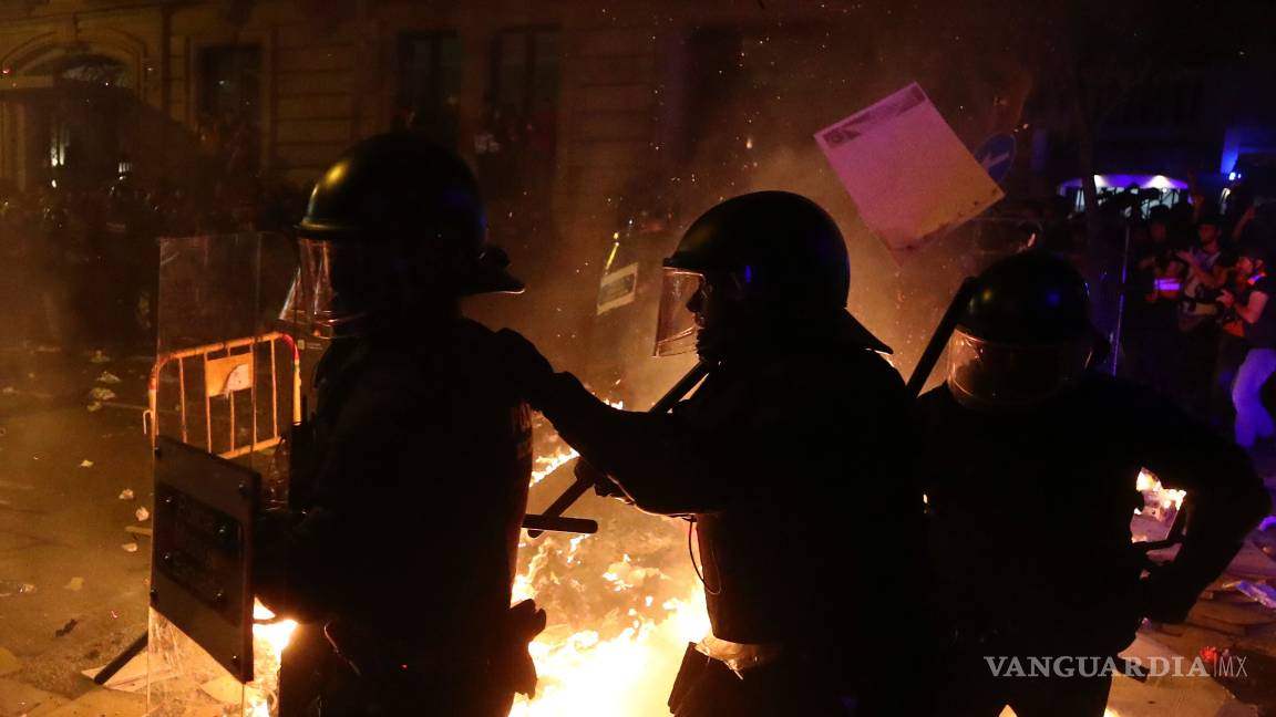 $!Reprime la policía en Barcelona manifestación independentista