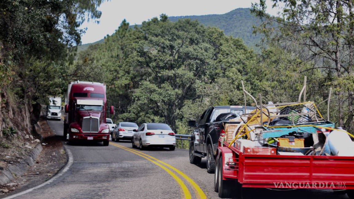Continúa cerrado tramo de autopista Mazatlán-Durango