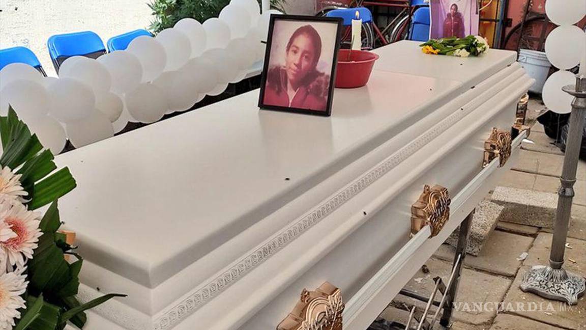 $!Velorio de la joven Lourdes Mañon, víctima de feminicidio en Estado de México.