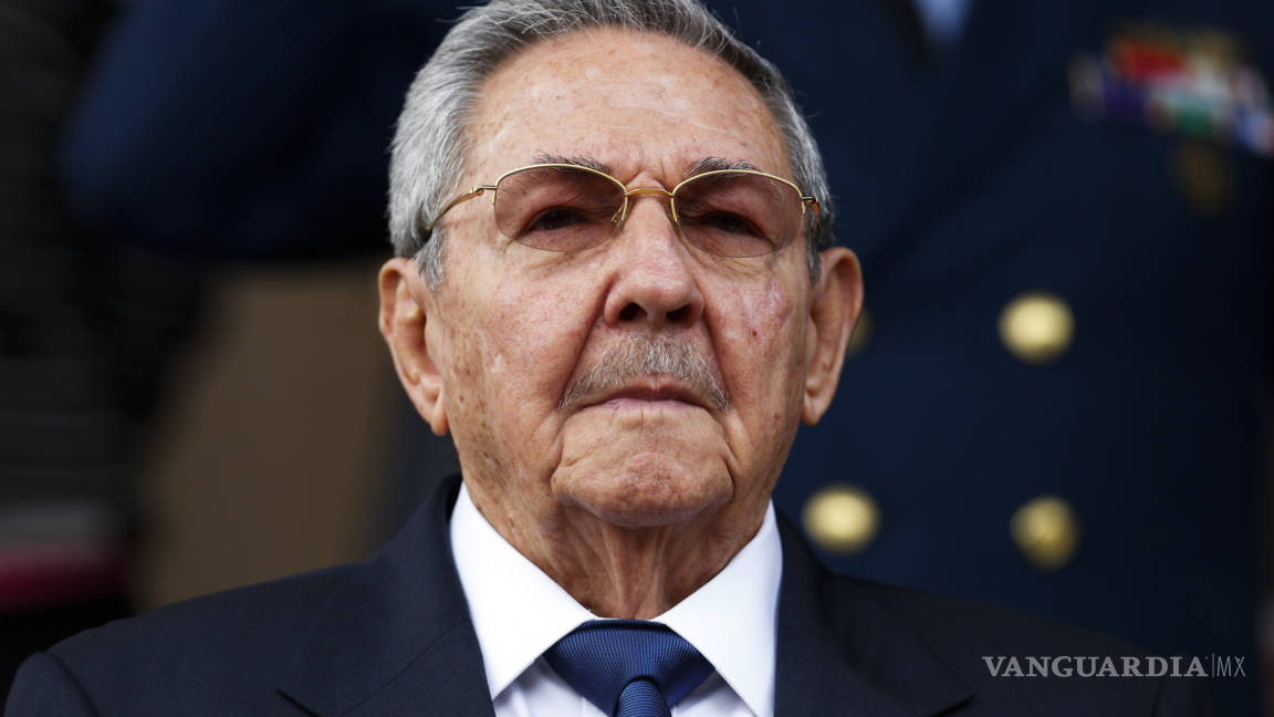Ponen fecha para relevo de Raúl Castro