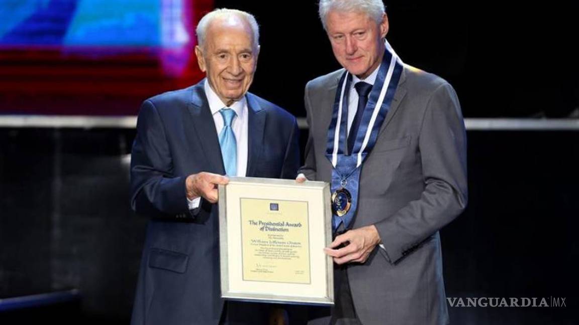 $!Clinton muy afectado, primer líder mundial que presenta sus respetos a Peres