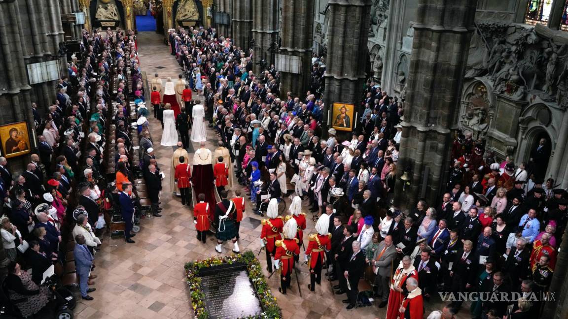 Así inicia el reinado del Carlos III tras una larga espera para ser el monarca británico (fotos)