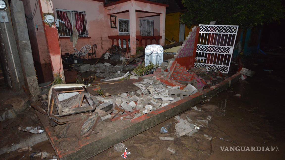 $!Tras fuertes lluvias se registraron desbordes de arroyos en la Región Carbonífera de Coahuila, donde el municipio de Múzquiz quedó prácticamente bajo el agua