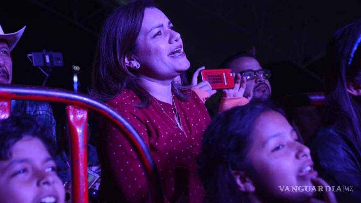 $!Jesse y Joy regalan ‘Un Besito Más’ a Saltillo