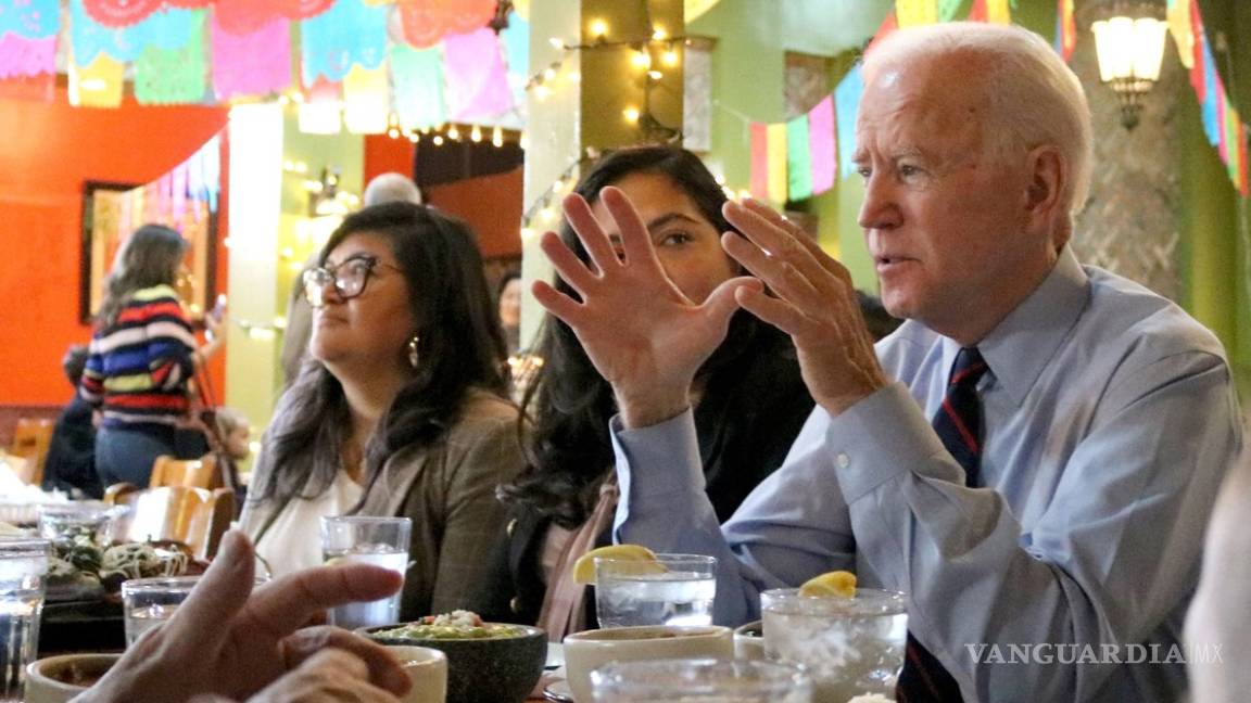 Confianza de latinos en Biden aumenta: encuesta