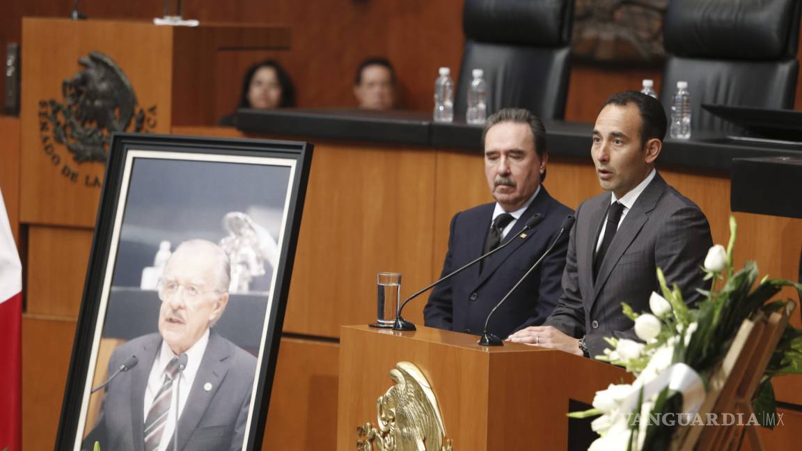 Rinden homenaje póstumo a senador de Coahuila