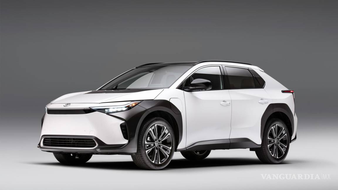 Toyota presenta en EU su nuevo SUV eléctrico bZ4X