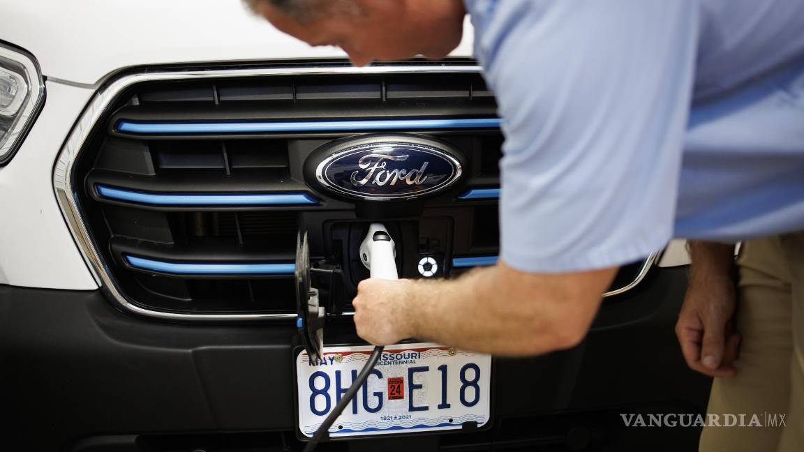 $!Atraen furgonetas eléctricas a los más ávidos compradores