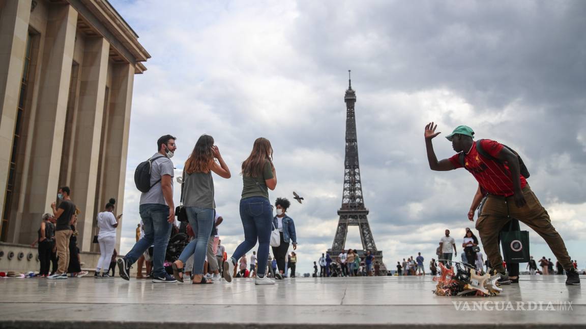 Declaran en París y Marsella zona de riesgo por coronavirus