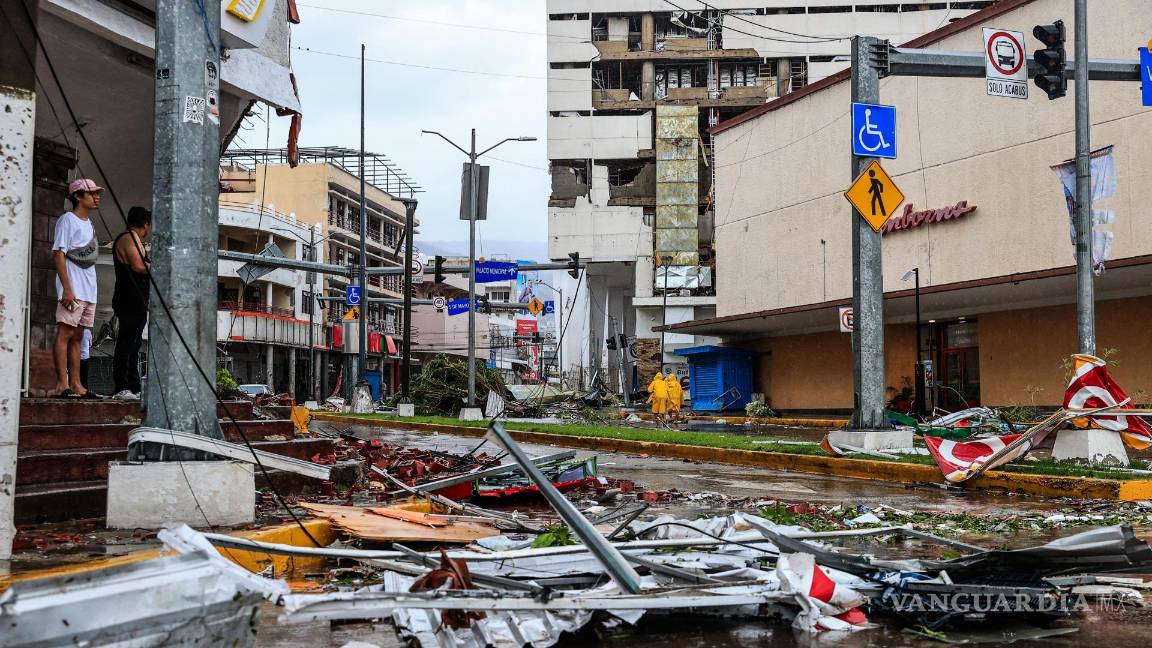$!Comercios afectados por el paso del huracán Otis en el balneario de Acapulco, en el estado de Guerrero, México.
