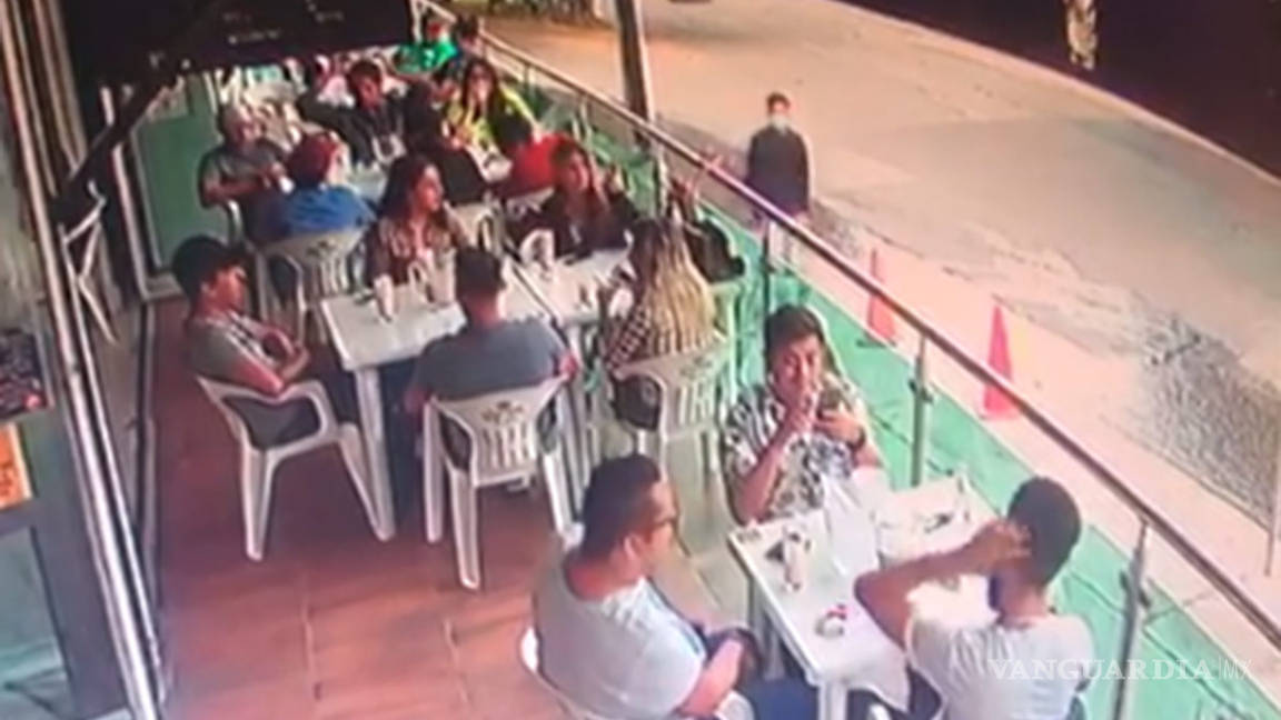 Le disparan a cliente de restaurante en la cabeza, en Guanajuato